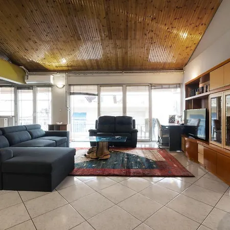 Lovely 150sqm Maisonette With An Attic In *