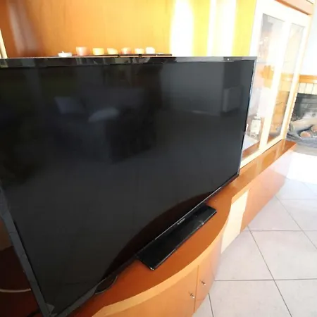アパート Lovely 150sqm Maisonette With An Attic In ラリサ